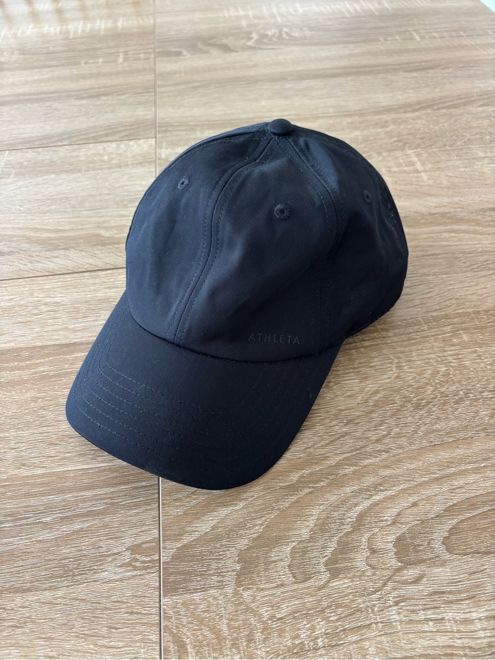 ATHLETA SATEEN CAP